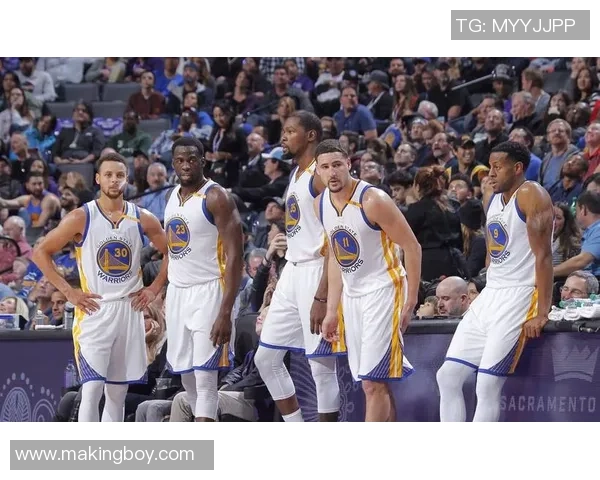 2016年勇士与76人精彩对决回顾：历史交锋与球队发展分析