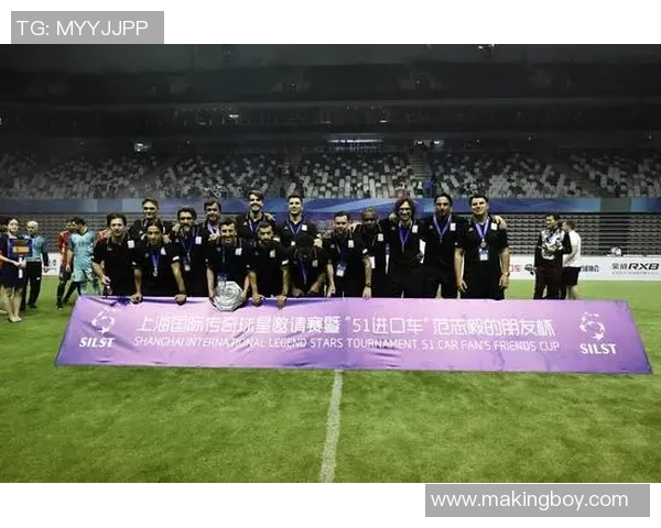 京多安的传奇之路:从默默无闻到世界足球舞台的闪耀明星 京多安的传奇之路:从默默无闻到世界足球舞台的闪耀明星