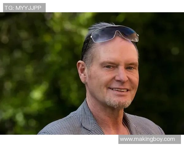 加克波的崛起与未来展望:从天赋少年到足球巨星的奋斗历程 加克波的崛起与未来展望:从天赋少年到足球巨星的奋斗历程