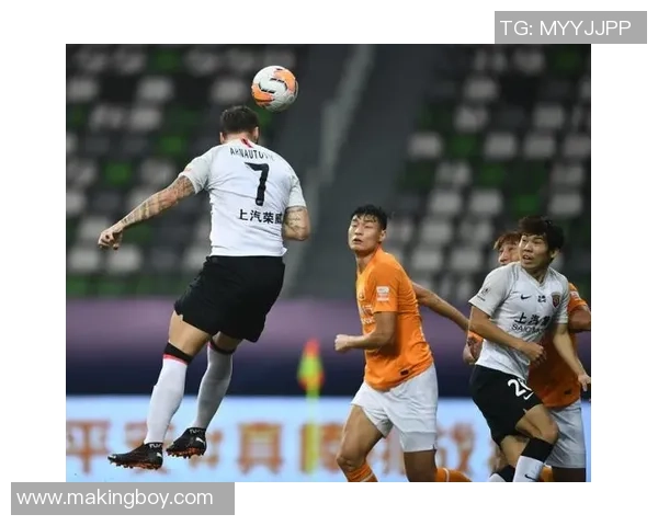 卓尔迎战上港争夺胜利之战球迷期待精彩对决与激情时刻