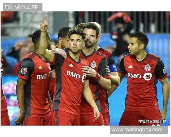 哥伦布与新英格兰的历史对决回顾与精彩瞬间分析 哥伦布与新英格兰的历史对决回顾与精彩瞬间分析